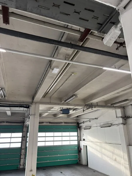 Überwachung der Laderampe mit einer Bullet Kamera Logistik-Wien-1210